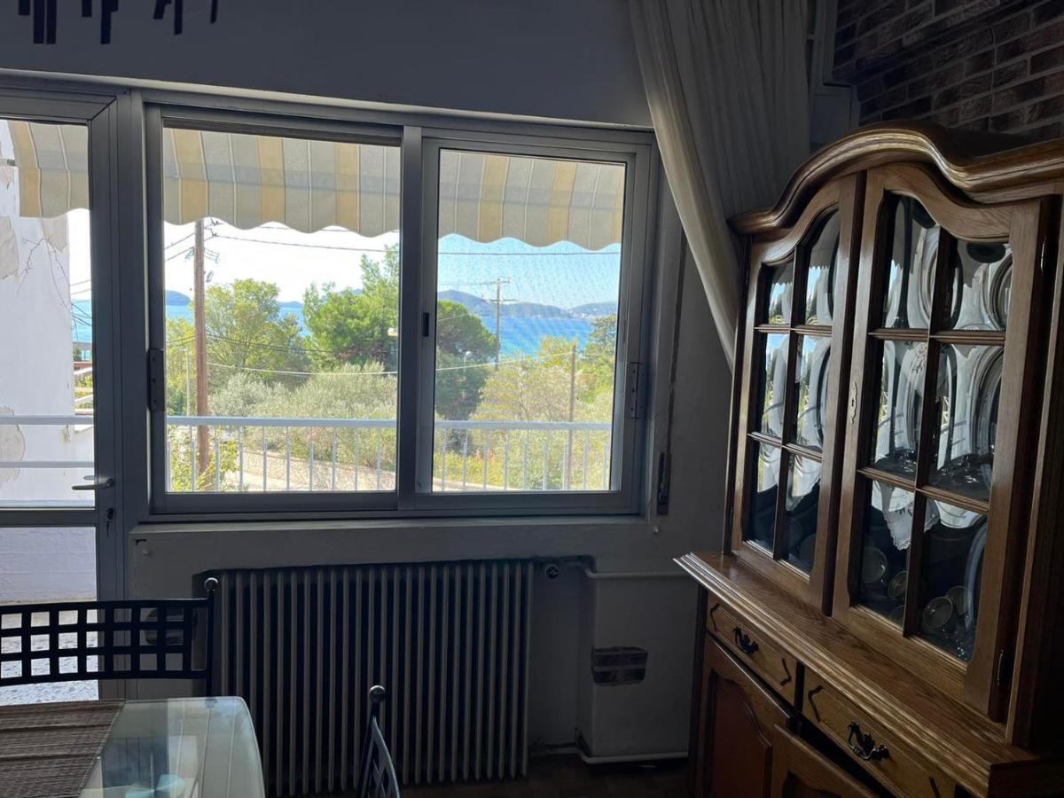 Sea View Palio Apartment Palaiontsiflikion Bagian luar foto