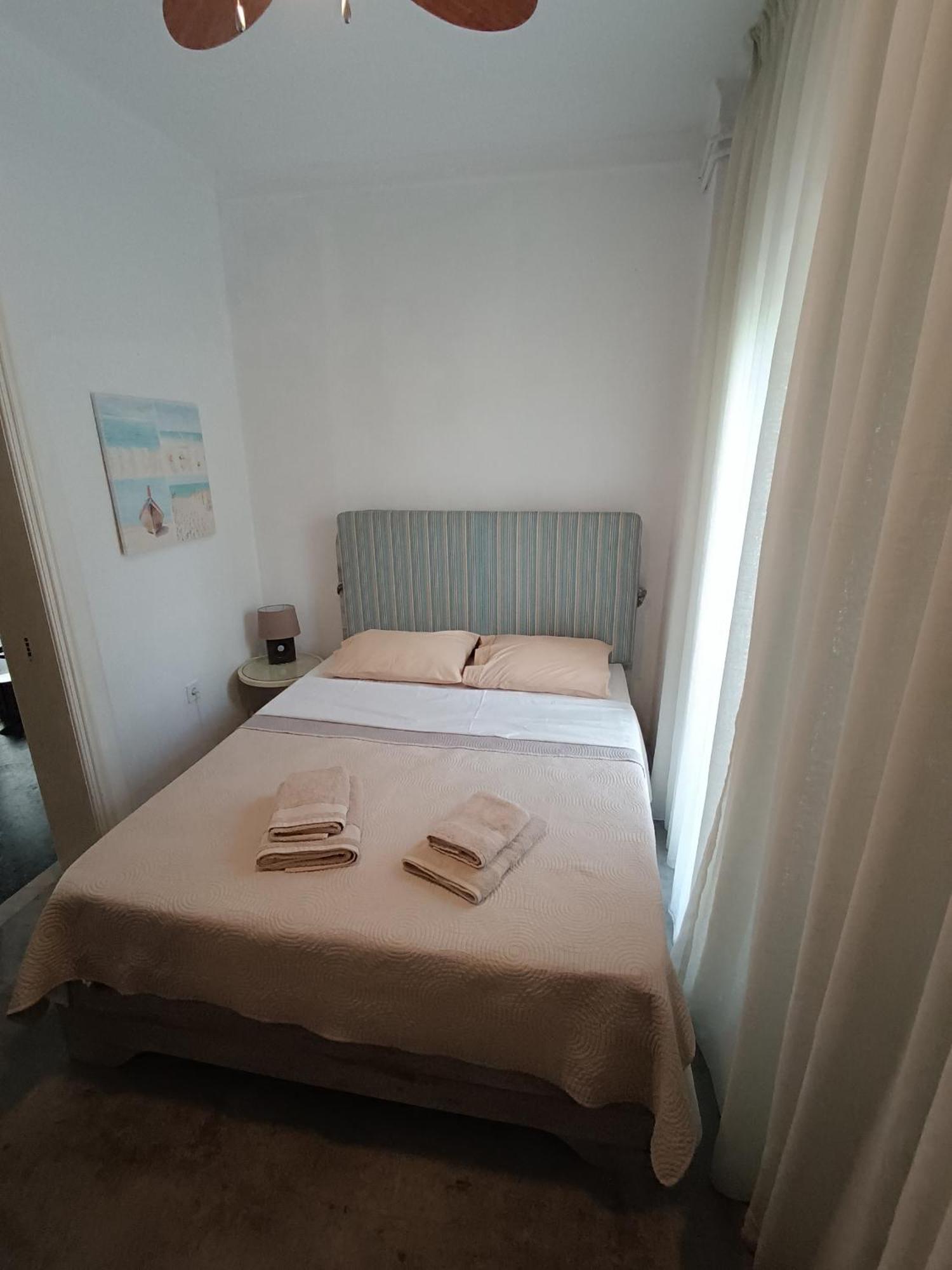 Sea View Palio Apartment Palaiontsiflikion Bagian luar foto