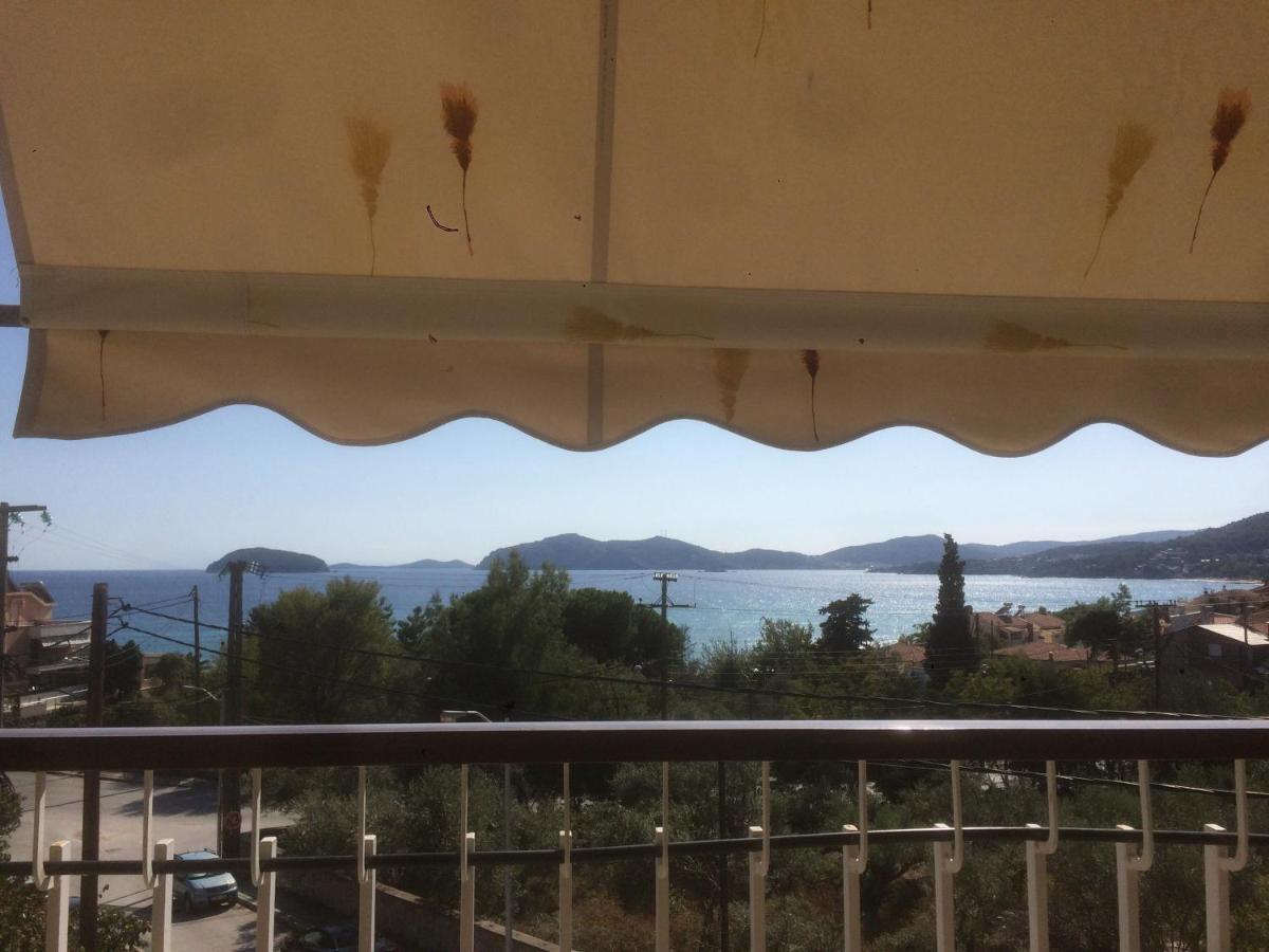 Sea View Palio Apartment Palaiontsiflikion Bagian luar foto